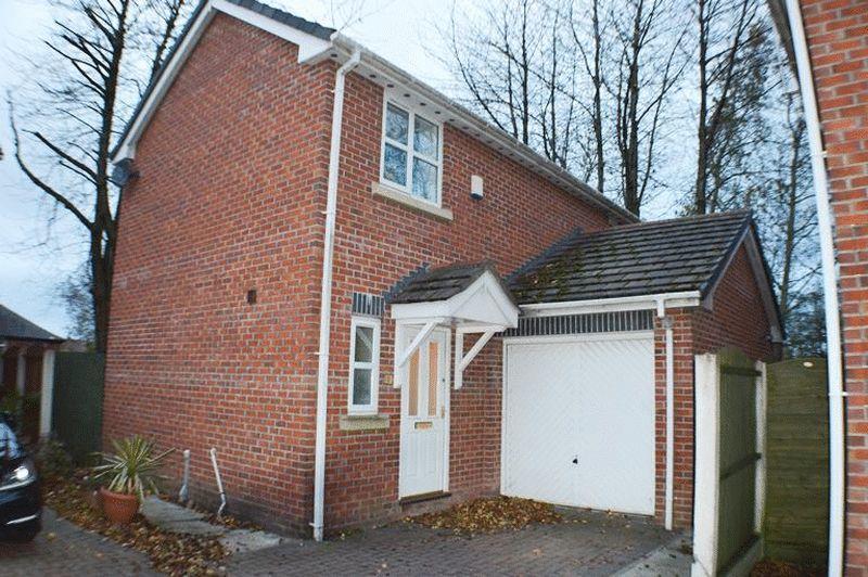 Parkhills Close, Bury 3 bed detached house £169,995