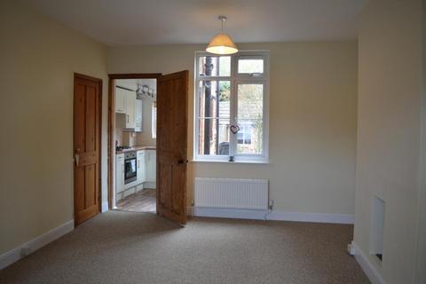 2 bedroom terraced house to rent, Park Place, Rushden, NN10