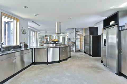 undefined, Bushy Park, Hampton Hill, Hampton, Middlesex, TW12