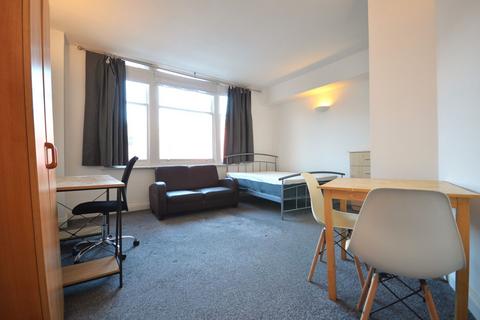 Studio to rent, Royal College Street, Camden, NW1 9QS