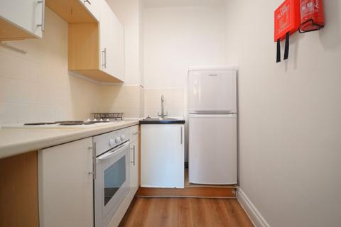 Studio to rent, Royal College Street, Camden, NW1 9QS