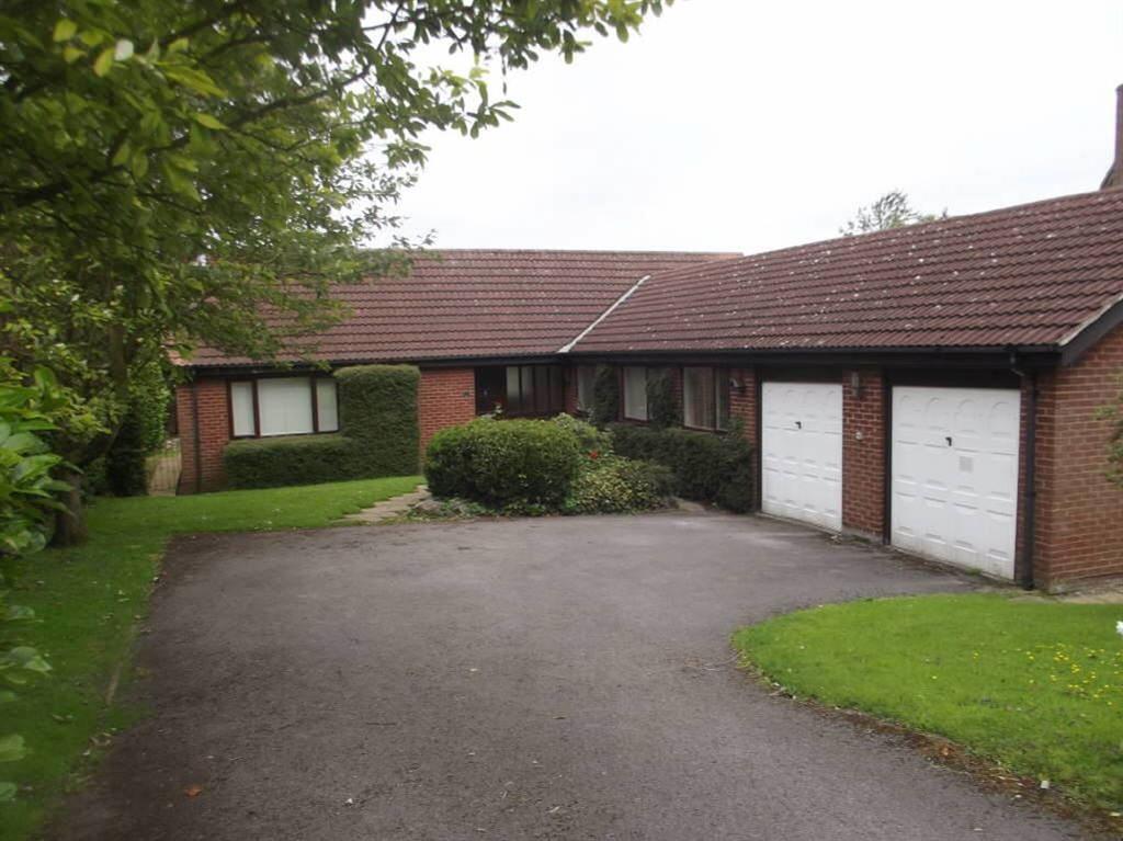 On Hill, Swanland, Swanland, HU14 3 bed detached bungalow £465,000
