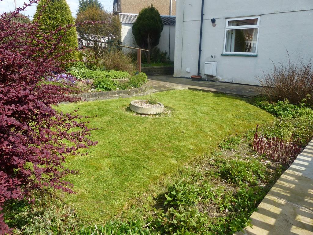 Greatwood Avenue, Skipton 3 bed end of terrace house £129,500