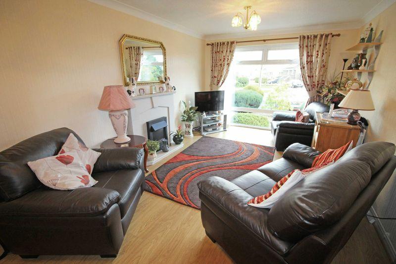 Tyn Y Celyn Drive, Llangollen 2 bed detached bungalow £174,950