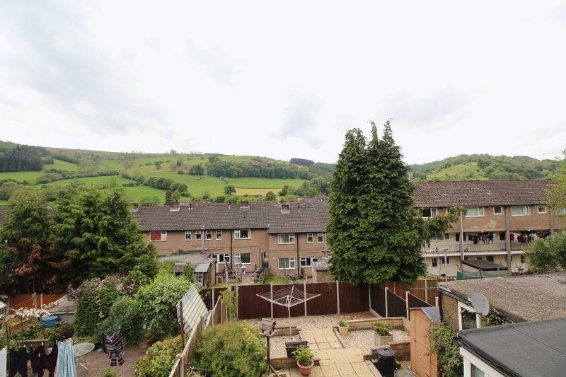 Maes Pengwern, Llangollen 3 bed terraced house £134,950