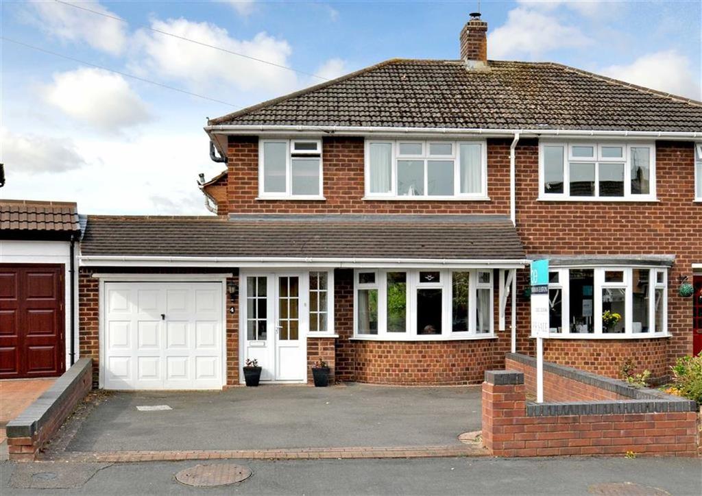 4, Sandringham Road, Wombourne, Wolverhampton, South Staffordshire, WV5 3 bed semidetached