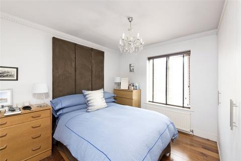1 bedroom apartment to rent, Westbridge Road, Battersea, London, SW11
