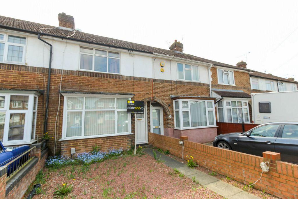 Heathcote Avenue, Hatfield, AL10 2 bed terraced house £310,000