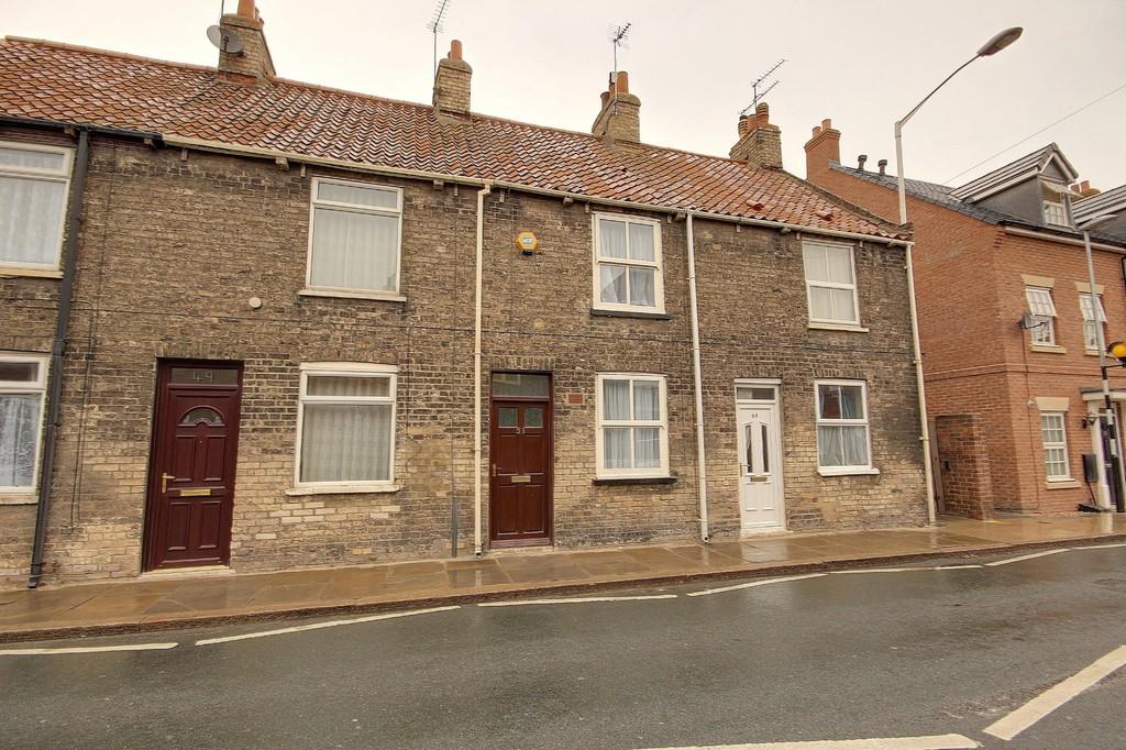 Flemingate, Beverley 2 bed terraced house £495 pcm (£114 pw)