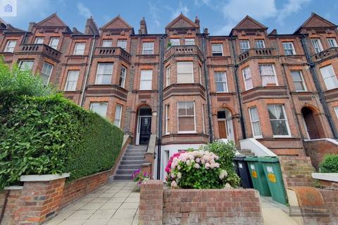 3 bedroom flat to rent, Goldhurst Terrace, South Hampstead.