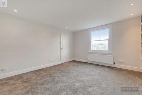 3 bedroom flat to rent, Goldhurst Terrace, South Hampstead.