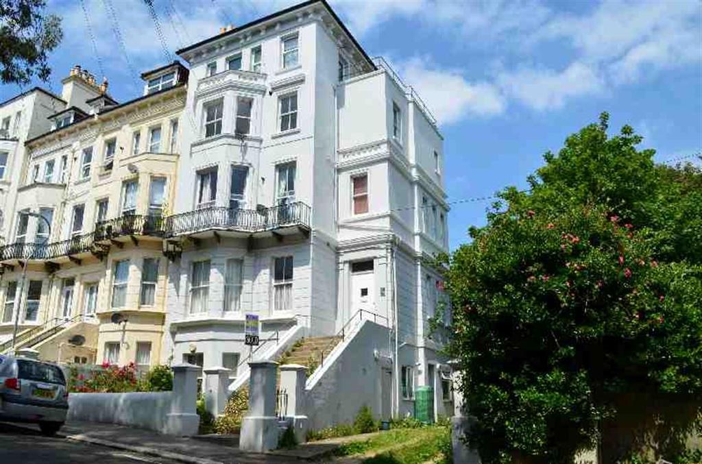 Kenilworth Road, St. LeonardsOnSea, East Sussex, TN38 2 bed apartment