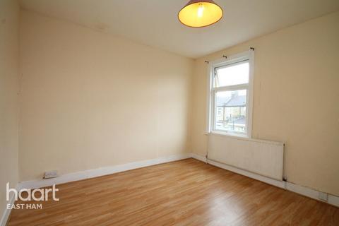 3 bedroom terraced house to rent, Olive Road, LONDON