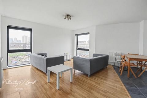 2 bedroom apartment to rent, Windsor Court, Bow