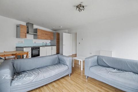 2 bedroom apartment to rent, Windsor Court, Bow