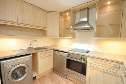 1 bedroom flat to rent, Westminster Court, Grove Road, Harpenden, Herts