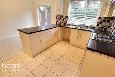 3 bedroom semi-detached house to rent, Pinewood Drive, Bletchley