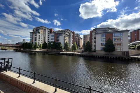 2 bedroom apartment to rent, Regents Quay, Bowman Lane