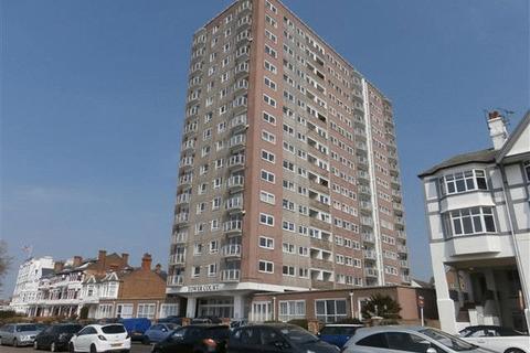 2 bedroom flat to rent - Tower Court, Westcliff Parade