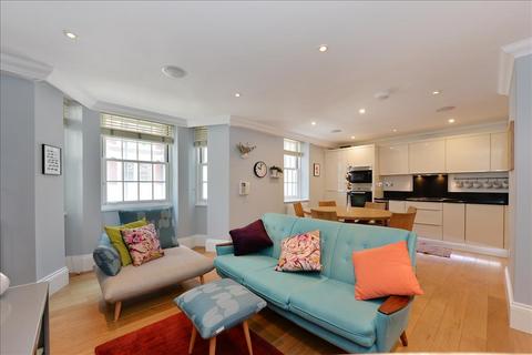 2 bedroom apartment to rent, Huntley Street, Fitzrovia, WC1E