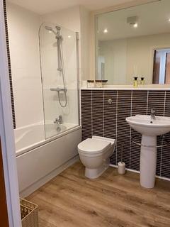 1 bedroom flat to rent, Meridian Bay, Trawer Road, Swansea. SA1 1PG.