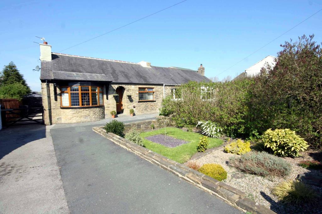 Cooper Lane, Shelf, Halifax. 2 bed semidetached bungalow £159,950