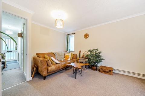 1 bedroom maisonette to rent, Warramill Road, Godalming GU7