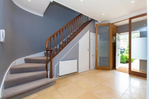 6 bedroom detached house to rent, Chalton Drive, N2