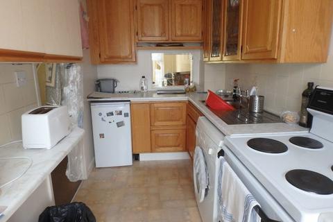 36 Beaconsfield Place, Epsom, KT17 4BD