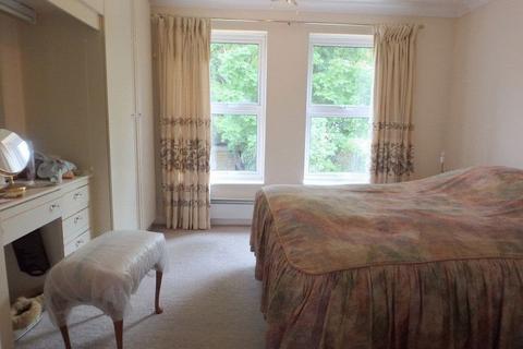 36 Beaconsfield Place, Epsom, KT17 4BD