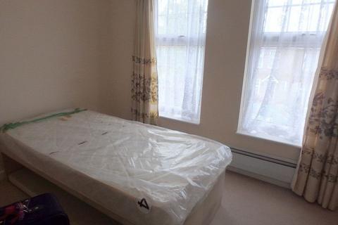 36 Beaconsfield Place, Epsom, KT17 4BD