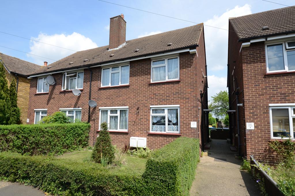 Cambridge Road, WALTON ON THAMES KT12 1 bed £249,950