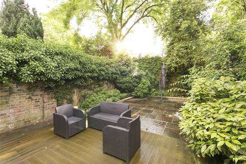 2 bedroom flat to rent, Loudoun Road, St John's Wood, London