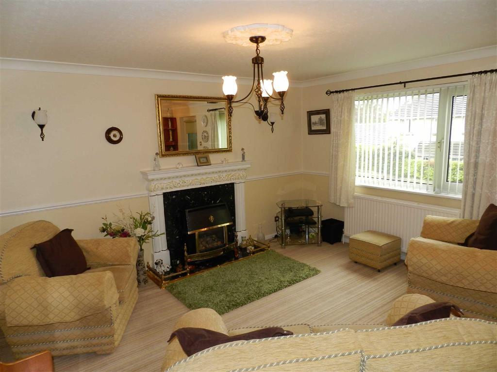 Chaucer Close, Off Long Lane, Honley, Holmfirth, HD9 3 bed semi