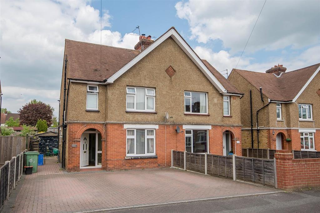 Plains Avenue, Maidstone 3 bed semidetached house £300,000