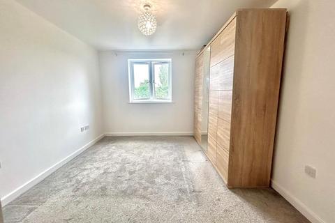 2 bedroom flat to rent, Ruislip Road East, Greenford UB6