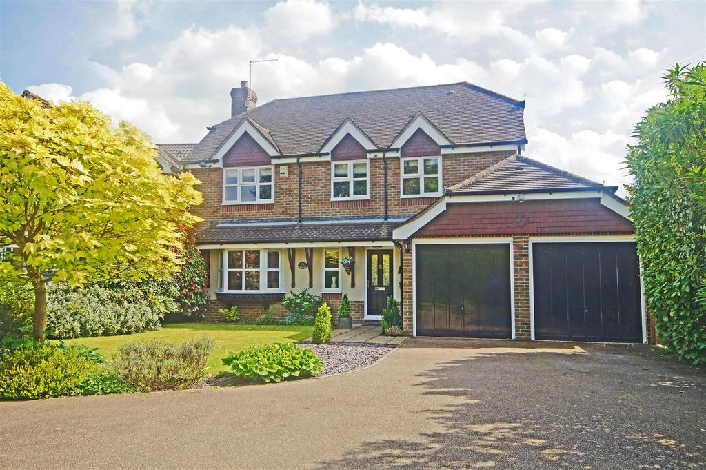 Southwater Street, Southwater 4 bed detached house £645,000