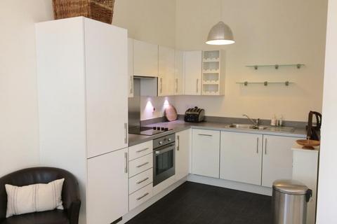 2 bedroom apartment for sale - Luker Court, Ireland Drive, Newbury, Berkshire, RG14