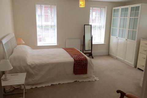 2 bedroom apartment for sale - Luker Court, Ireland Drive, Newbury, Berkshire, RG14