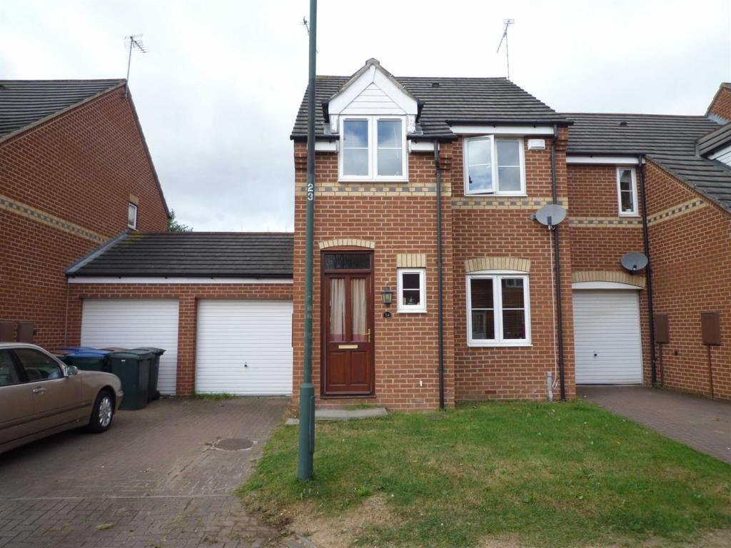 14 John Shelton Drive, Coventry CV6 4PE 3 bed townhouse £154,995