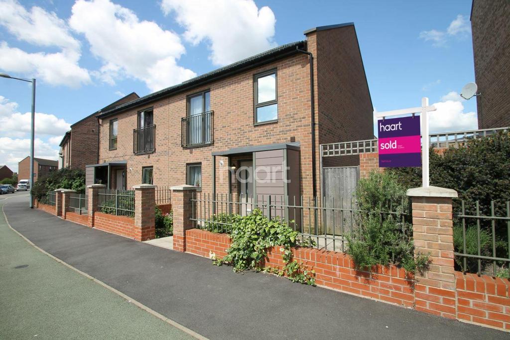 Ager Avenue Dagenham 4 Bed End Of Terrace House 400 000 Image 1 Of 19