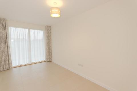 2 bedroom apartment to rent, Northrop Road, Trumpington, Cambridge