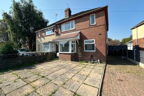 3 bedroom semi-detached house to rent, Selworthy Drive, Crewe