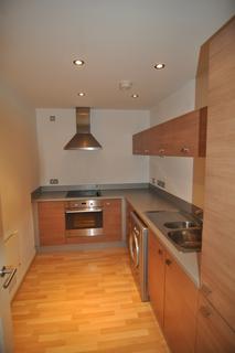 2 bedroom flat to rent, Douglas Street, Middlesbrough TS4