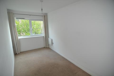 2 bedroom flat to rent, Douglas Street, Middlesbrough TS4