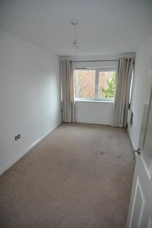 2 bedroom flat to rent, Douglas Street, Middlesbrough TS4