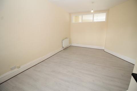 3 bedroom flat to rent - Grove Road South, Southsea