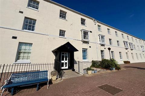 2 bedroom flat to rent, Weymouth