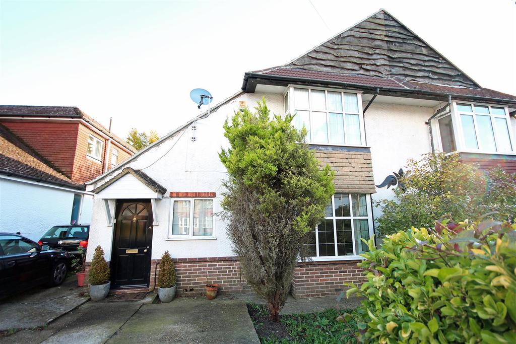 Mackie Avenue, Patcham, Brighton 4 bed semidetached house £375,000