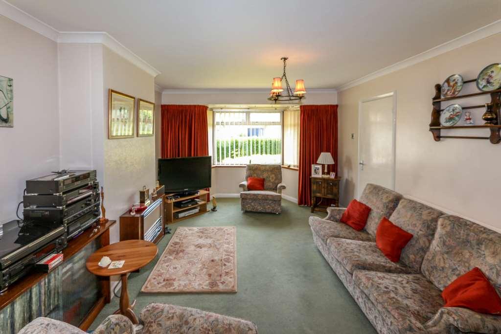 Brookmead Drive, Wallingford 3 bed detached house £450,000